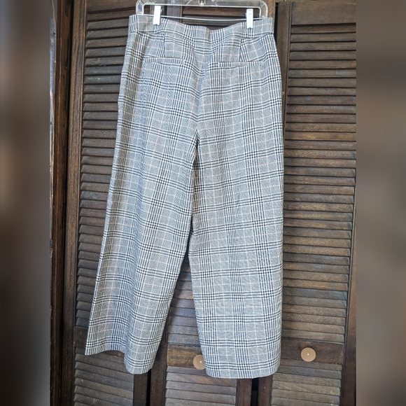 LOFT Size 10 Never Worn Wide Leg Tweed Pants - Picture 2 of 4